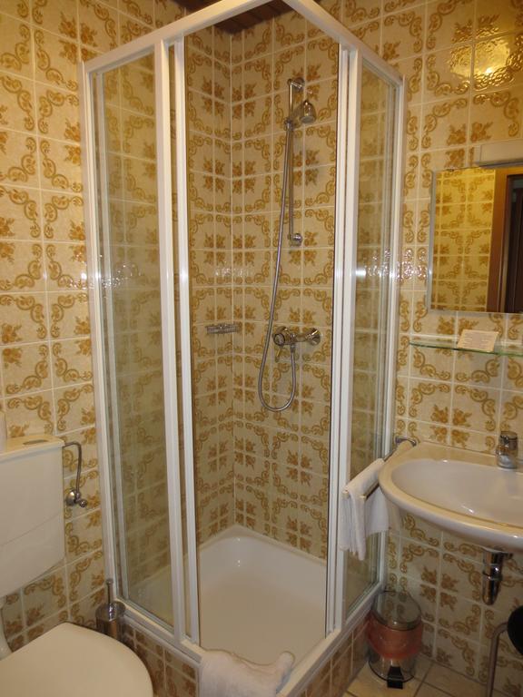 Gasthof Pension Kirschner Lappersdorf  Екстериор снимка